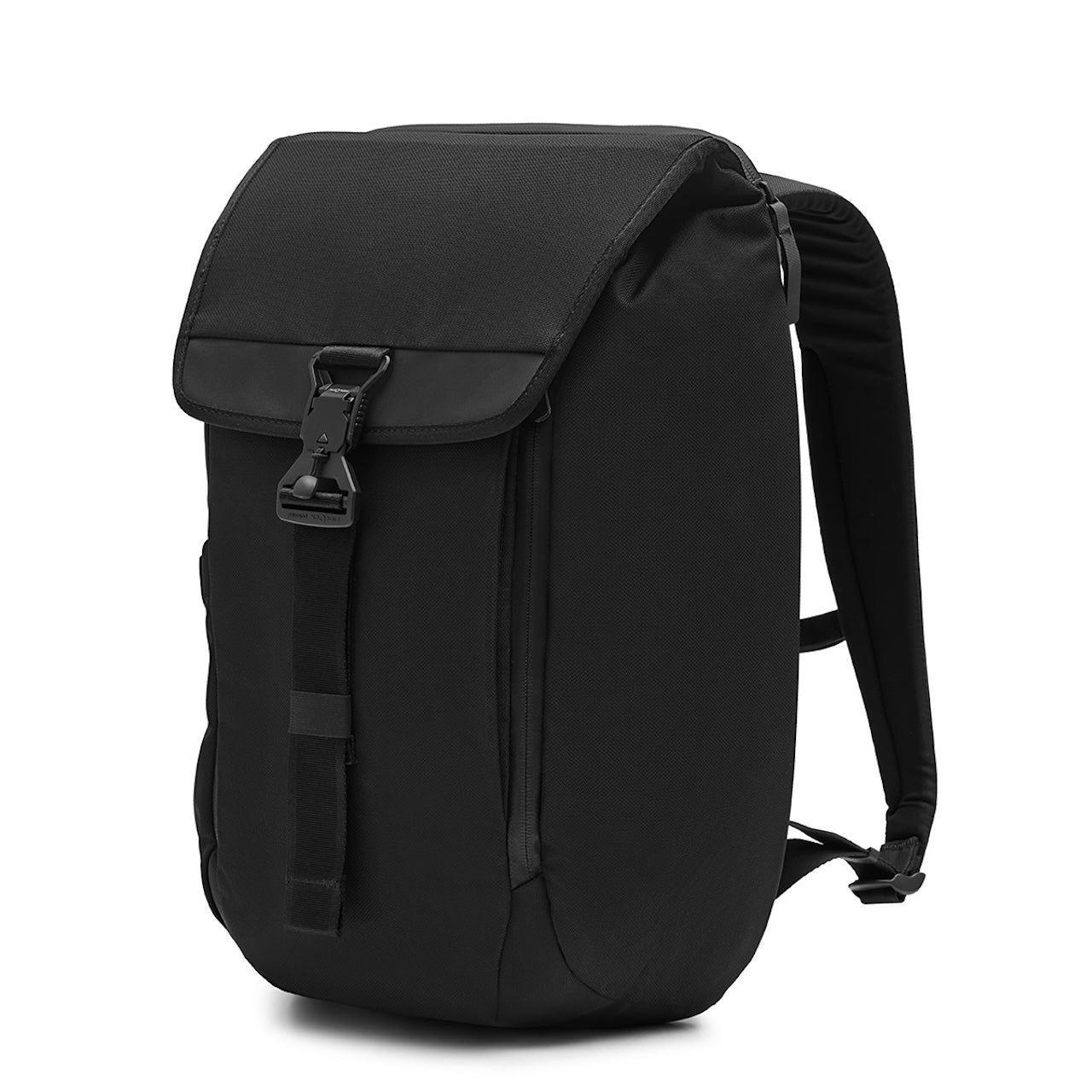 Modern Dayfarer Backpack 18L