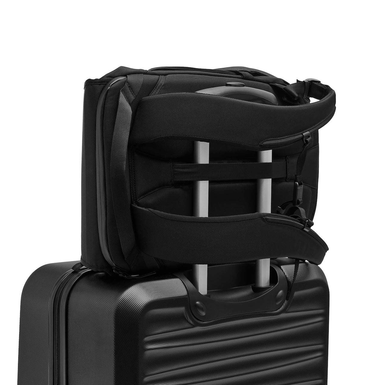 Modern Dayfarer Backpack 18L