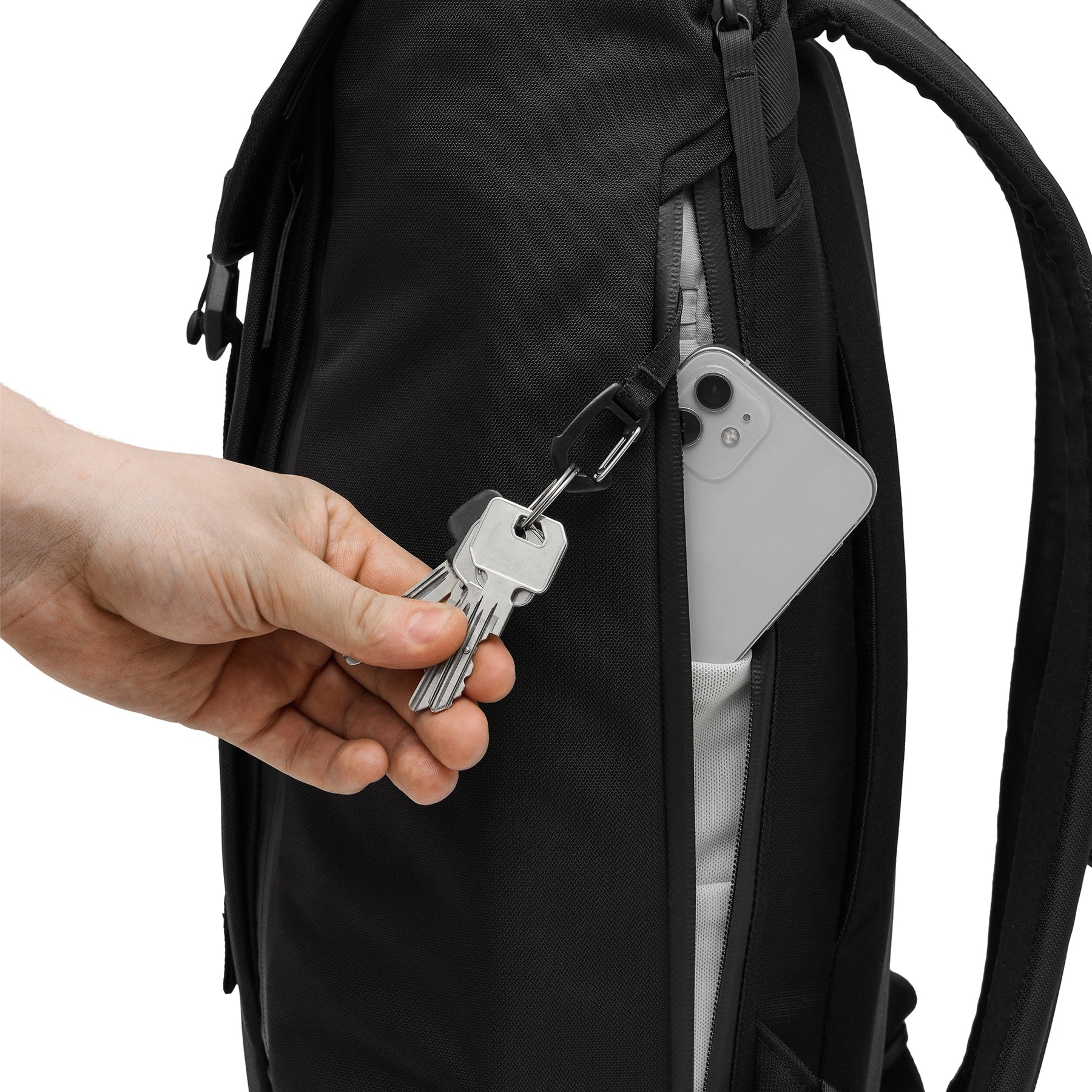 Modern Dayfarer V3 | 24L Work & Gym Backpack | Karri Singapore – KARRI
