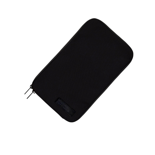 Modern Dayfarer Tech Pouch