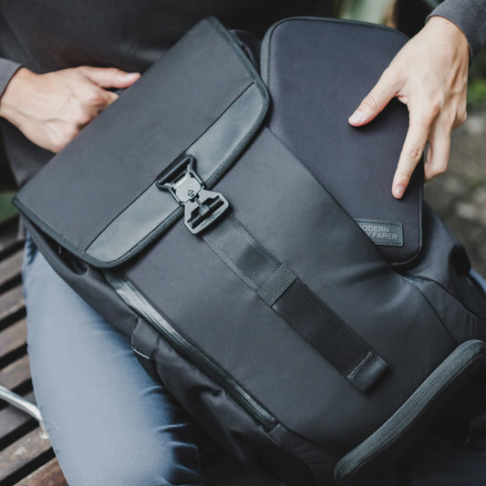 DAYFARER Tech Pouch