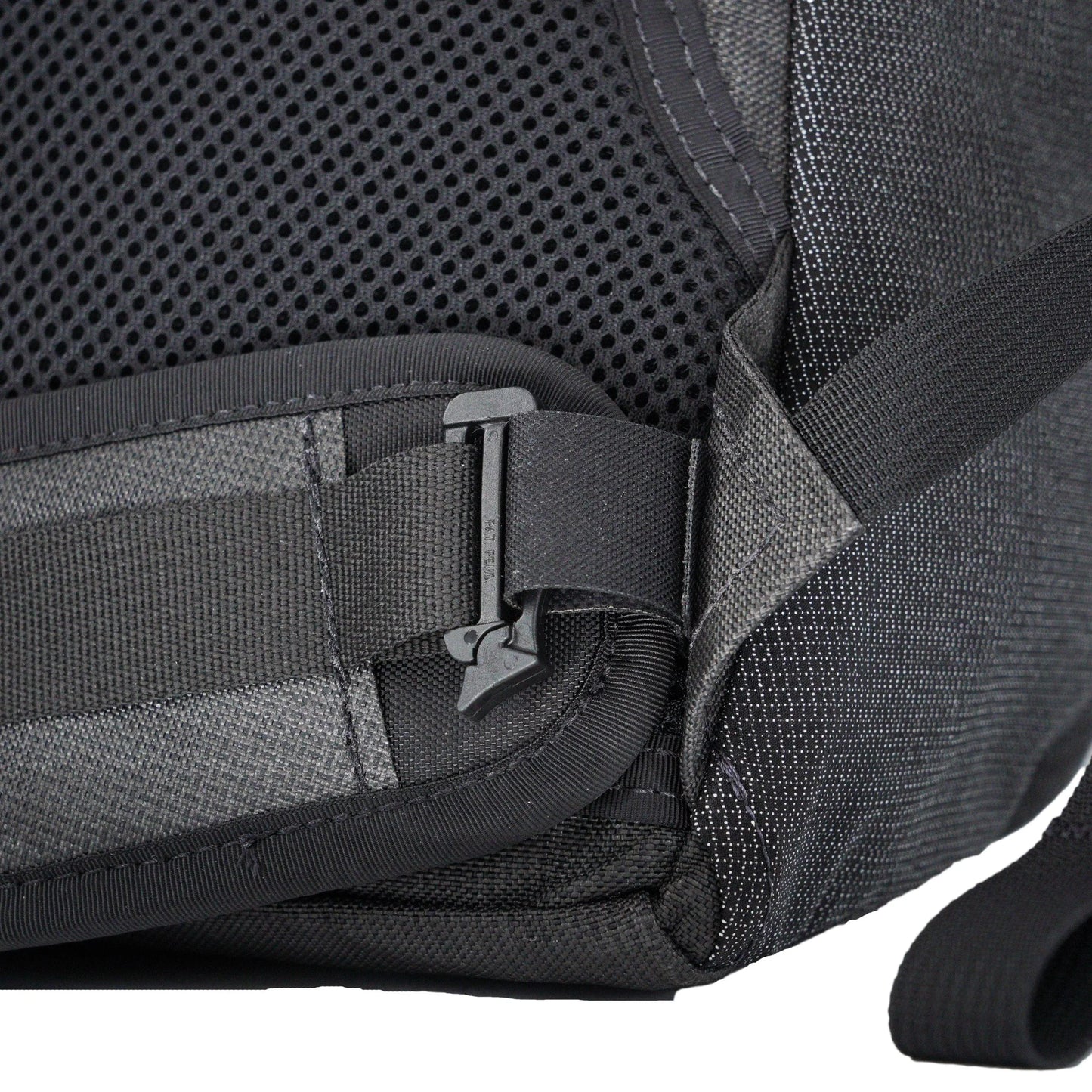 Removable 1″ Hipbelt